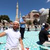 Ayasofya-i Kebir Cami-i Şerifi'ne ziyaretler devam ediyor Ayasofya-i Kebir Cami-i Şerifi'ne ziyaretler devam ediyor