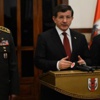 Davutoğlu şehitin ailesini aradı