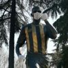 Alex heykeline maskeli ve eldivenli koronavirüs önlemi