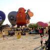 Figürlü balonlar peribacaları arasında uçtu Figürlü balonlar peribacaları arasında uçtu
