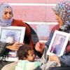 Evlat nöbetindeki annelerden çağrı: Evde ağlamayın bize katılın Evlat nöbetindeki annelerden çağrı: Evde ağlamayın bize katılın