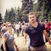 Annesinin tabutuna omuz verdi Annesinin tabutuna omuz verdi