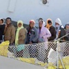 AB ülkeleri 60 bin göçmeni aralarında bölüşecek AB ülkeleri 60 bin göçmeni aralarında bölüşecek