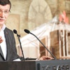 Davutoğlu Romanlarla buluştu Davutoğlu Romanlarla buluştu