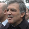 Abdullah Gül'den cenazede çelenk