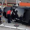 Kontrolden çıkan otomobil az kalsın otele giriyordu Kontrolden çıkan otomobil az kalsın otele giriyordu