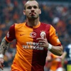 Wesley Sneijder imzayı atıyor Wesley Sneijder imzayı atıyor