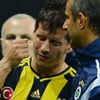 Emre Belözoğlu'ndan flaş karar Emre Belözoğlu'ndan flaş karar