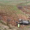 Şarampole uçan otomobilden fırlayarak hayatını kaybetti
