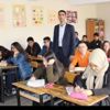 Askere gidecek öğretmenlerine kına yaktılar