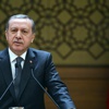 'Özgecan'ın ailesinin gönderdiği siyah başörtüleri aldım'