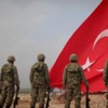 Kobani sınırına dev Türk bayrağı Kobani sınırına dev Türk bayrağı