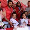 Sivasspor şampiyonluk pastasını çocuklarla kesti