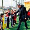 Yarısı Demba Ba, yarısı Gökhan Töre Yarısı Demba Ba, yarısı Gökhan Töre