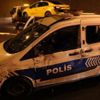 Polis-taksici kovalamacasında kaza: 2 polis yaralı Polis-taksici kovalamacasında kaza: 2 polis yaralı