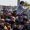 Suriyeliler sınır kapısında izdiham yaşattı