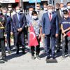 Çöpte buldukları bayraklara sahip çıkan iki kardeş 30 Ağustos töreninde: Valinin özel misafiri oldular! Çöpte buldukları bayraklara sahip çıkan iki kardeş 30 Ağustos töreninde: Valinin özel misafiri oldular!