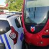 Fatih'te polis aracı tramvayla çarpıştı Fatih'te polis aracı tramvayla çarpıştı