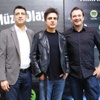 Online müzik ‘cep’e girdi