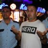 ‘Hero’ya yemek yerken gözaltı