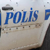 Polis aracına bombalı saldırı