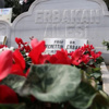 Necmettin Erbakan kabri başında anıldı Necmettin Erbakan kabri başında anıldı