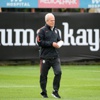 Mustafa Denizli ilk antrenmanına çıktı Mustafa Denizli ilk antrenmanına çıktı