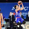 Anadolu Efes'ten üçlük rekoru