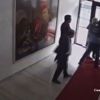 AKP’li Başkan, Belediye içinde adam dövdü AKP’li Başkan, Belediye içinde adam dövdü