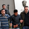 Sahte polisler altınlarla yakalandı Sahte polisler altınlarla yakalandı