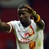 Eboue bir adım önde Eboue bir adım önde