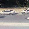 Aracının arkasında metrelerce süreklendi! Aracınızı satarken sizin de başınıza gelebilir