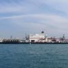 Dev gemi İstanbul Boğazı'ndan geçiyor! Vapur seferleri iptal