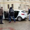 Barışma bahanesiyle buluştuğu Huri'yi bacaklarından vurup, hastane önüne bıraktı