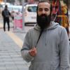 10 yıldır uzattığı sakalını satışa çıkardı 10 yıldır uzattığı sakalını satışa çıkardı