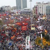 Sendika yöneticileri, 1 Mayıs'tan beraat etti Sendika yöneticileri, 1 Mayıs'tan beraat etti