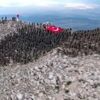 3 bin komando şehitleri anmak için "Komando Marşı" eşliğinde Davraz Dağı'na tırmandı
