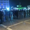 Karşıt görüşlü iki grup birbirine girdi Karşıt görüşlü iki grup birbirine girdi