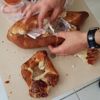 Niğde'de şaşkına çeviren operasyon! Ekmek arasından çıkanlara bakın Niğde'de şaşkına çeviren operasyon! Ekmek arasından çıkanlara bakın