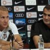 Şenol Güneş Vida'yı bırakmadı Şenol Güneş Vida'yı bırakmadı