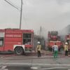 Avcılar'da bir iş yerinin çatısında yangın çıktı
