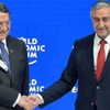 İki lider Davos'ta Ada'nın geleceğini konuştular