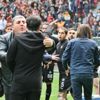 Maç başlamadan 2 kırmızı kart çıktı Maç başlamadan 2 kırmızı kart çıktı
