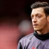 Mesut Özil: "Fenerbahçe Türkiye'nin en büyük kulübü" Mesut Özil: "Fenerbahçe Türkiye'nin en büyük kulübü"
