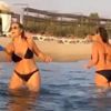 Hülya Avşar denizde tenis oynadı Hülya Avşar denizde tenis oynadı