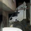 Freni patlayan tır eve daldı Freni patlayan tır eve daldı