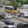 Kadıköy'de feci kaza! Trafik felç oldu Kadıköy'de feci kaza! Trafik felç oldu