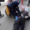 Yaşlı adamın ayağını kırıp kaçtı Yaşlı adamın ayağını kırıp kaçtı