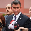 Adliye kapısında aramada uzlaşma