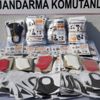 Jandarma stokçuluk yapanlara göz açtırmıyor Jandarma stokçuluk yapanlara göz açtırmıyor